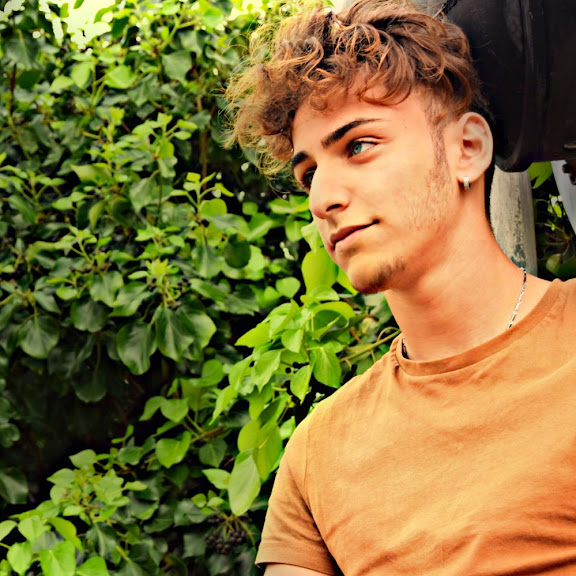 Gabriele Munì – Host Munì Holidays Casa Vacanze Trappeto